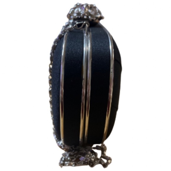 Lulu Townsend Satin Black Silver-tone Clutch, Floral embellishment, Strap - Picture 5 of 10